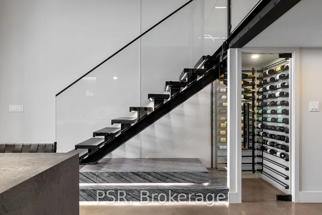 Additional image 13 of 90 Sumach St Unit 503