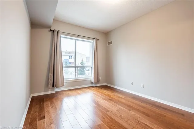 Additional image 36 of 4000 Creekside Dr Unit 207