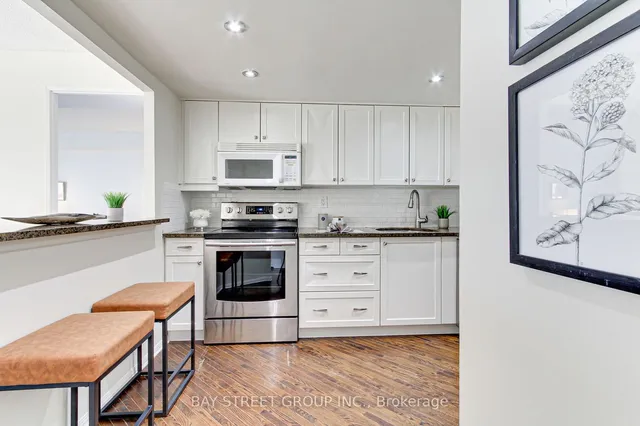 Additional image 6 of 705 King St Unit 913