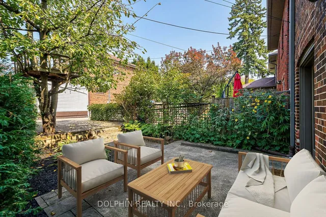 Additional image 20 of 66 Lawrence Ave