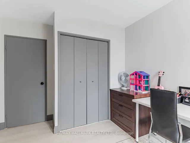 Additional image 19 of 2550 Pharmacy Ave Unit 1206