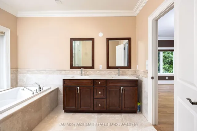 Additional image 16 of 31 Keane Ave