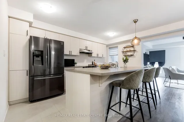 Additional image 9 of 1125 Leger Way Unit 19