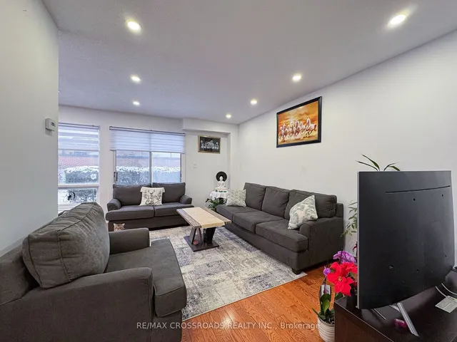 Additional image 8 of 50 Blackwell Ave Unit 8