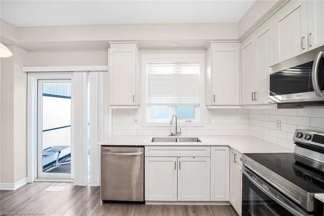 Additional image 14 of 575 Woodward Ave