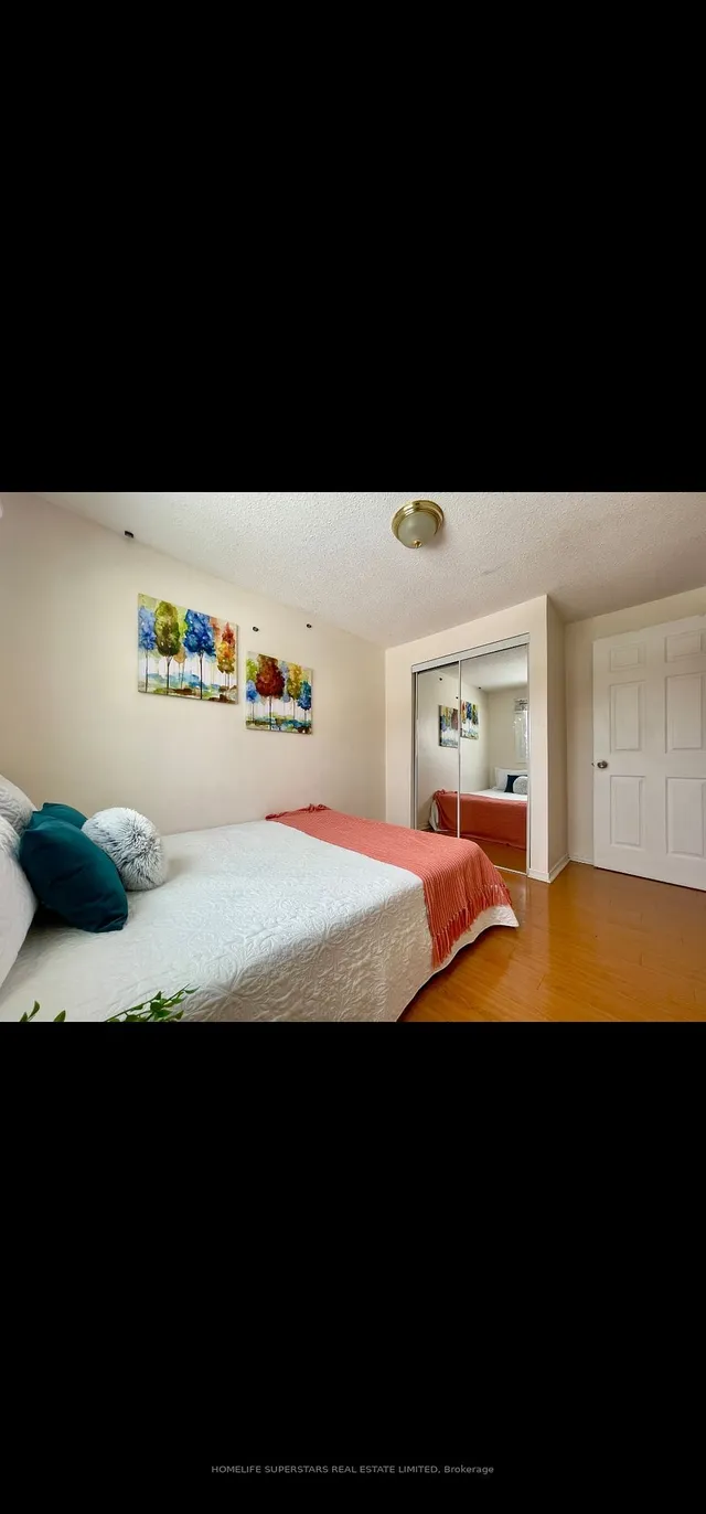 Additional image 11 of 8 Maraboo Crt