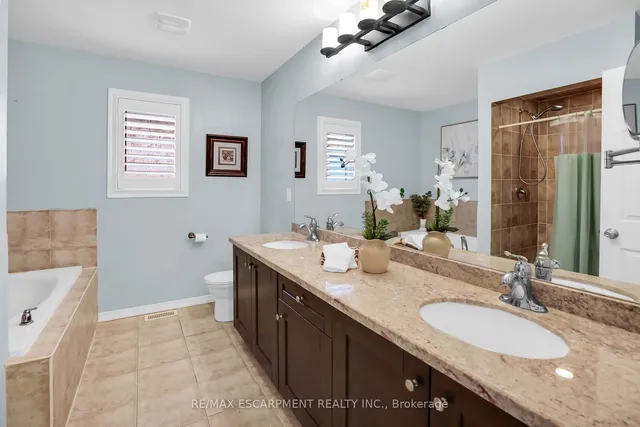 Additional image 21 of 63 Fowler Dr