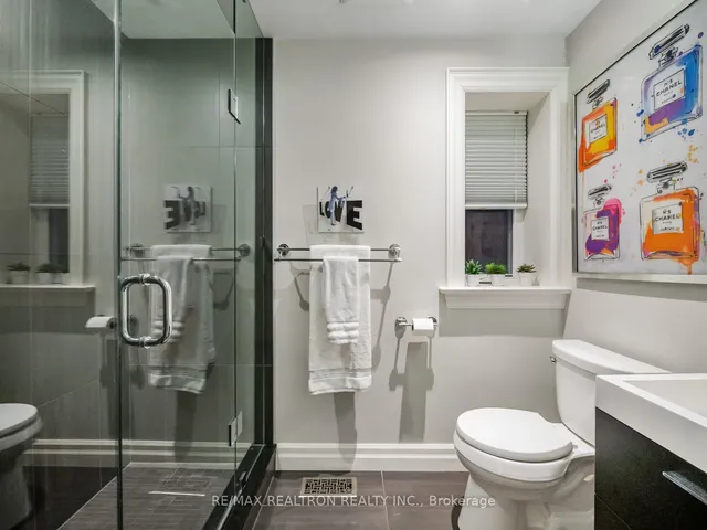 Additional image 27 of 517 Northcliffe Blvd