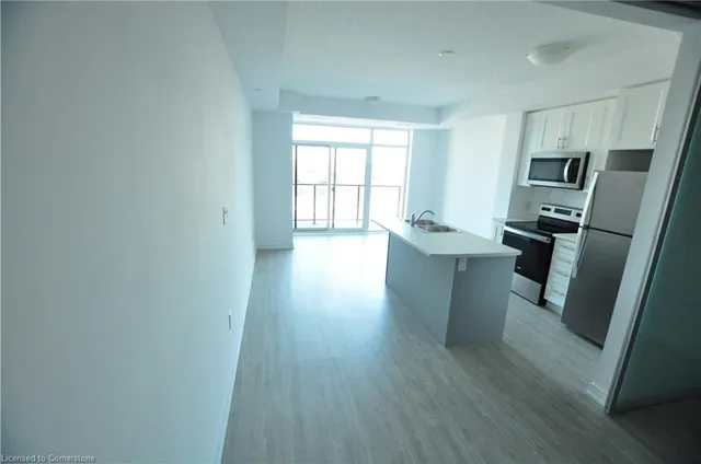 Additional image 9 of 450 Dundas St Unit 319
