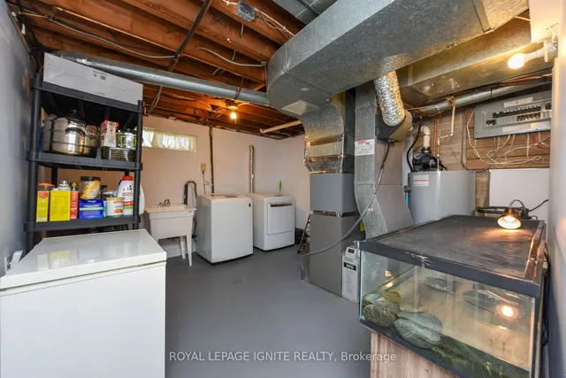 Additional image 31 of 208 Riverplace Cres