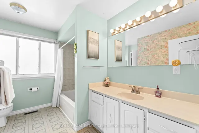 Additional image 24 of 48 Jasper Cres