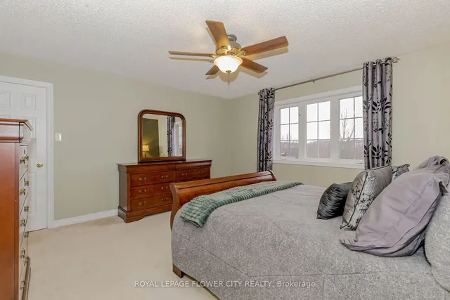 Additional image 15 of 142 Vintage Gate