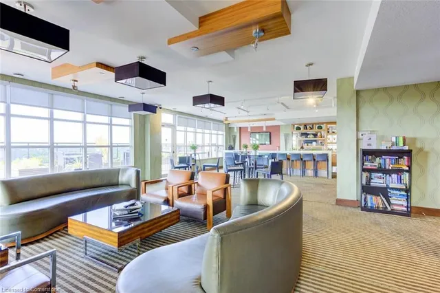 Additional image 29 of 112 Benton St Unit 101