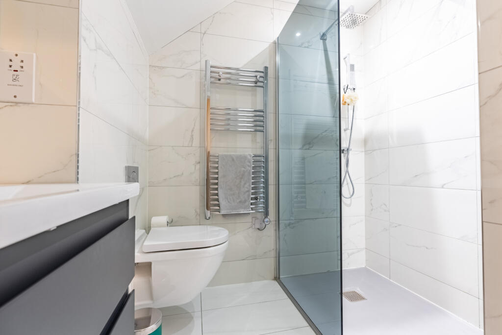 Additional image 8 of Cross Way, Harpenden, Hertfordshire, AL5