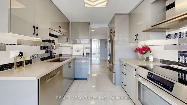 Additional image 11 of 175 Bamburgh Circ Unit 1515