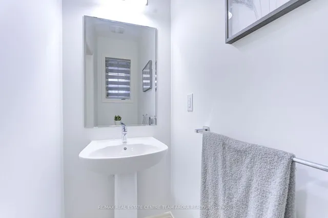 Additional image 16 of 26 Benhurst Cres