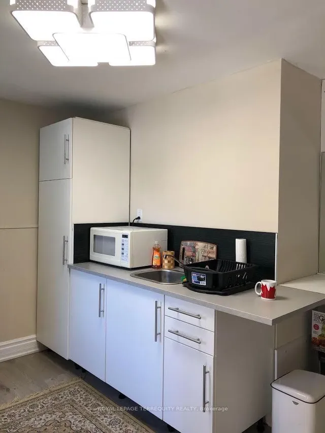 Additional image 15 of 471 Vaughan Rd