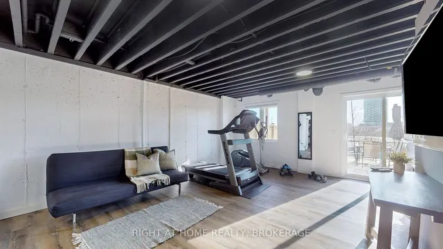 Additional image 30 of 360 Athabasca Common