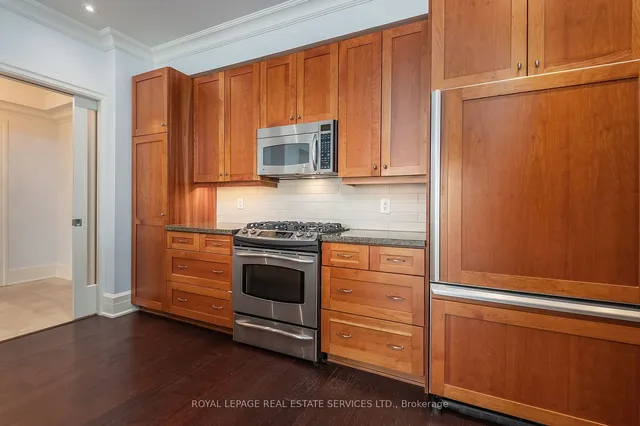 Additional image 7 of 2855 Bloor St Unit 713