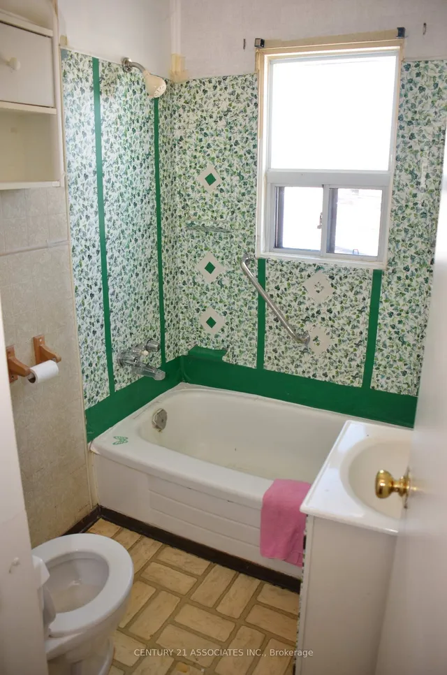 Additional image 17 of 243 Sixth St