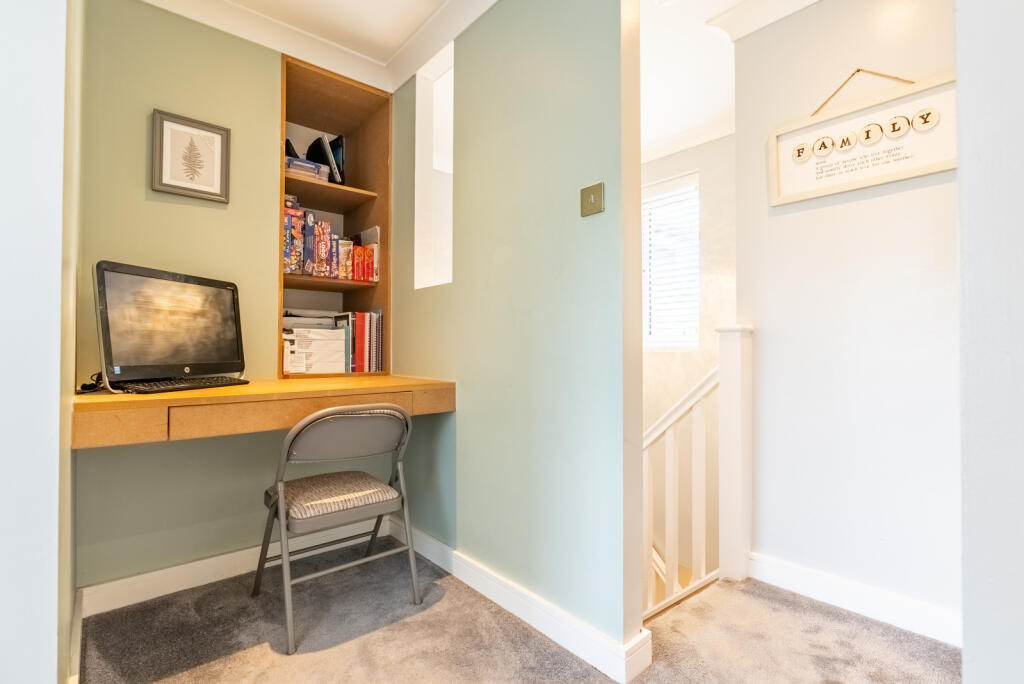 Additional image 13 of Moreton Avenue, Harpenden, Hertfordshire, AL5