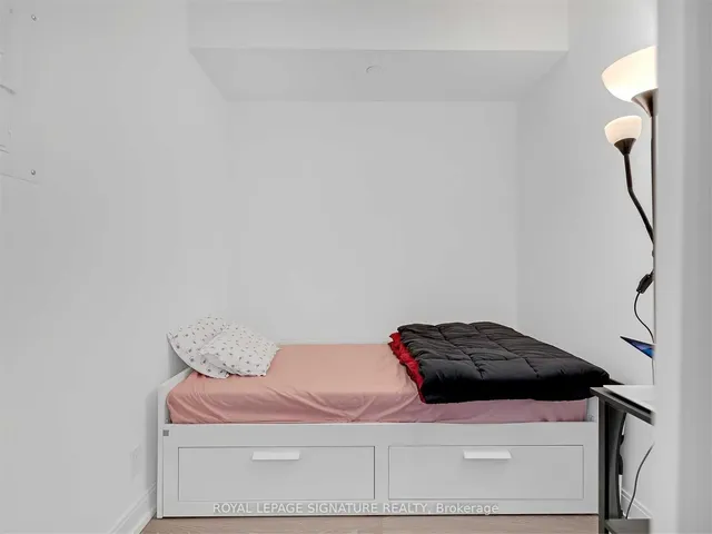 Additional image 11 of 181 Dundas St Unit 4802