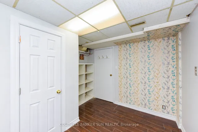 Additional image 30 of 116 Floribunda Cres