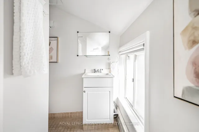 Additional image 25 of 62 Ray St