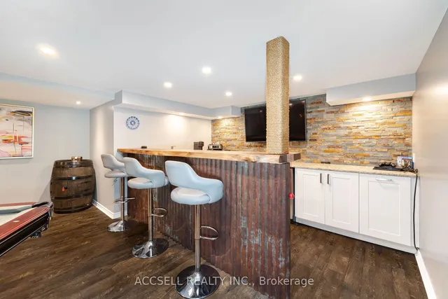 Additional image 28 of 29 Riviera Rdge