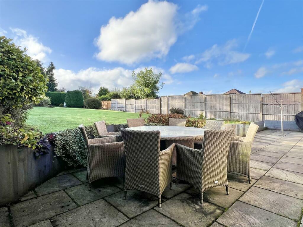 Additional image 20 of Winston Drive, Romsley, Halesowen