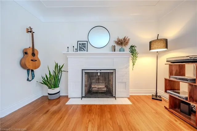 Additional image 11 of 586 Weber St