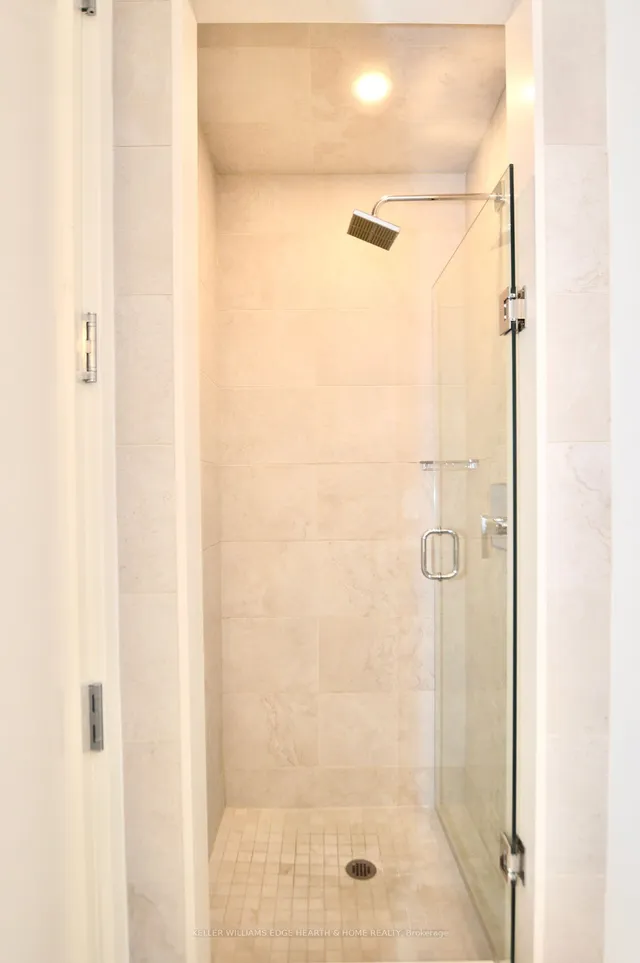 Additional image 29 of 112 King St Unit PH 6