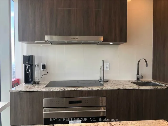 Additional image 5 of 1 Bloor St Unit 6703