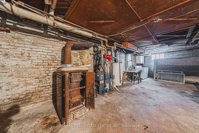 Additional image 29 of 8 MAIN St