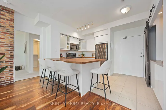 Additional image 9 of 5 Marine Parade Dr Unit 910