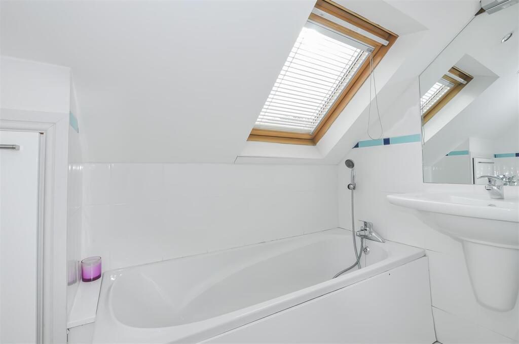 Additional image 14 of Mount Pleasant Lane, Bricket Wood, St. Albans