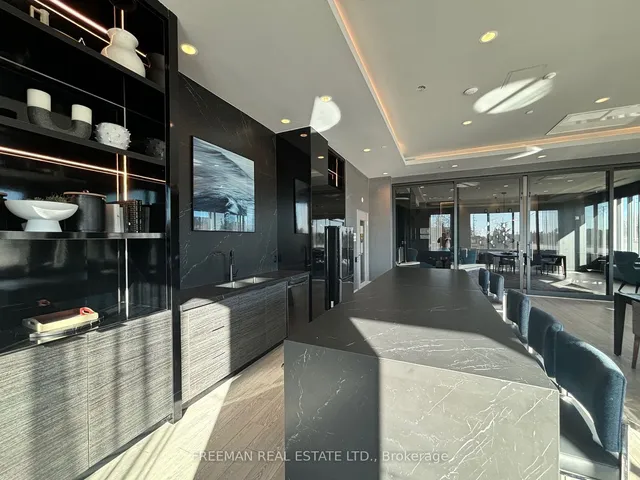 Additional image 35 of 95 Dundas St Unit 605