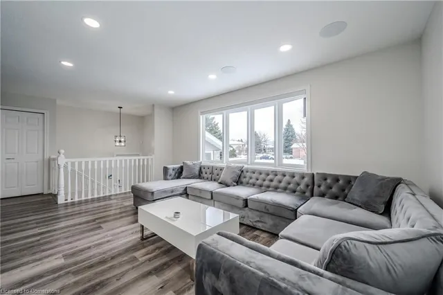 Additional image 15 of 201 Erinbrook Dr