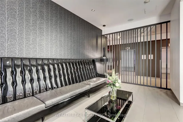 Additional image 22 of 560 Front St Unit 726