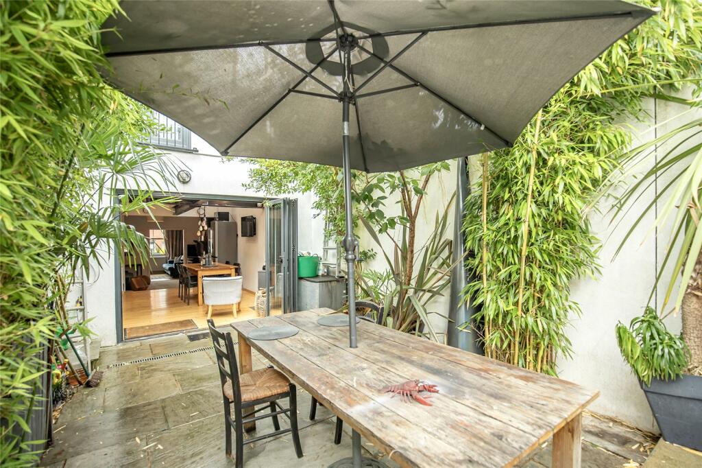 Additional image 11 of Albion Road, St. Albans, Hertfordshire, AL1