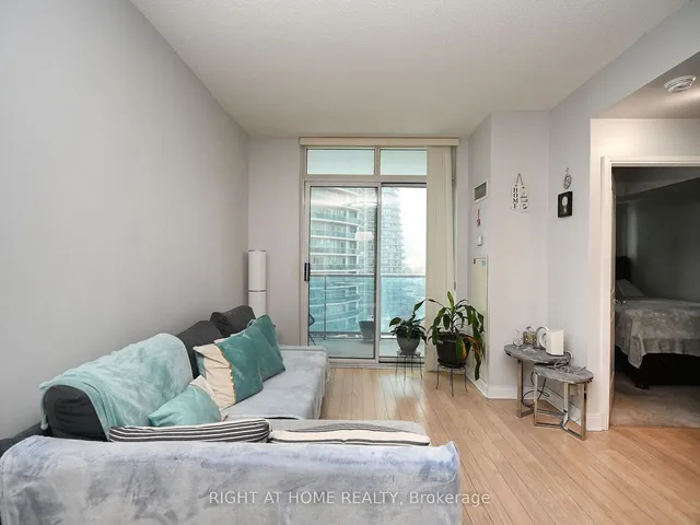 Additional image 9 of 90 Absolute Ave Unit 908