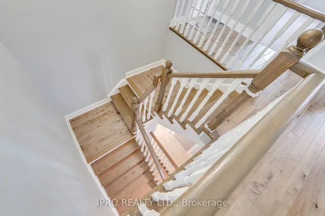 Additional image 16 of 1038 Laurier Ave