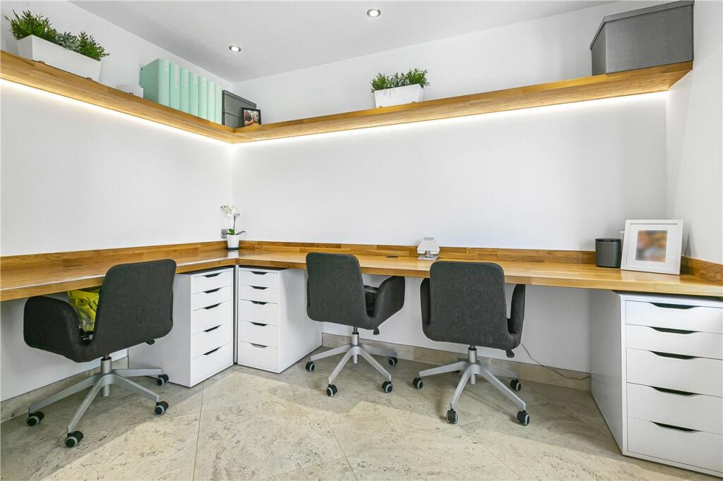 Additional image 9 of Dammersey Close, Markyate, St. Albans, AL3