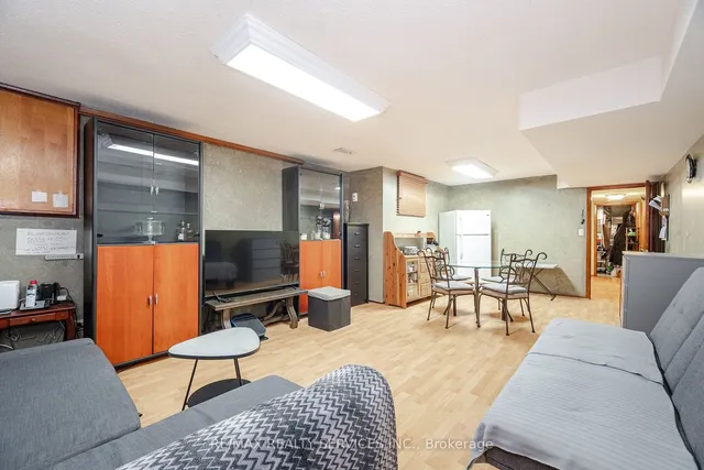 Additional image 24 of 171 Montrose Ave