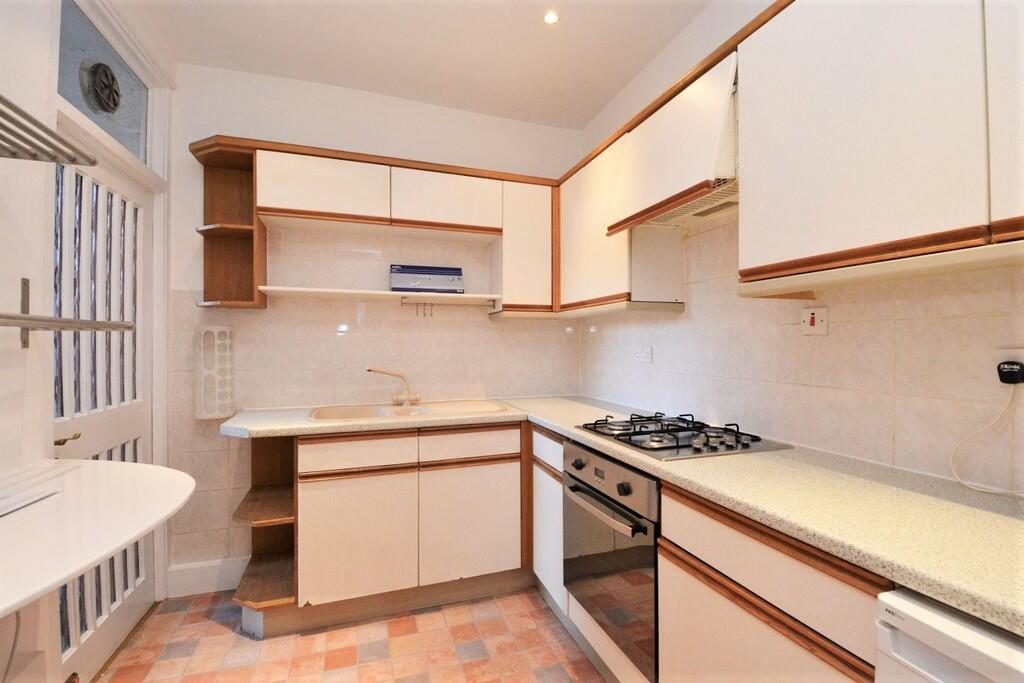 Additional image 8 of Triangle North, Bath - Suitable for x3 sharers
