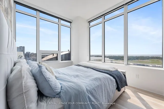 Additional image 12 of 17 Bathurst St Unit 3615