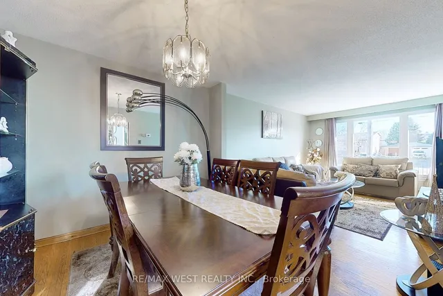 Additional image 16 of 78 Primula Cres