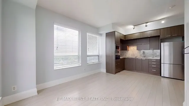 Additional image 17 of 120 Harrison Garden Blvd Unit 1427