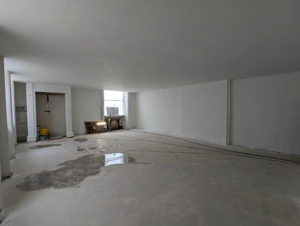 Additional image 4 of 32 Market Place, Warminster, Wiltshire