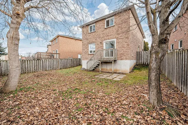 Primary image of 6 Rangeley Dr